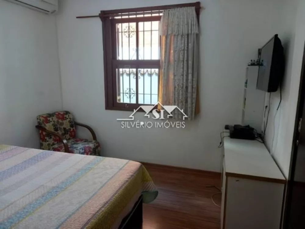 Casa, 4 quartos, 215 m² - Foto 3