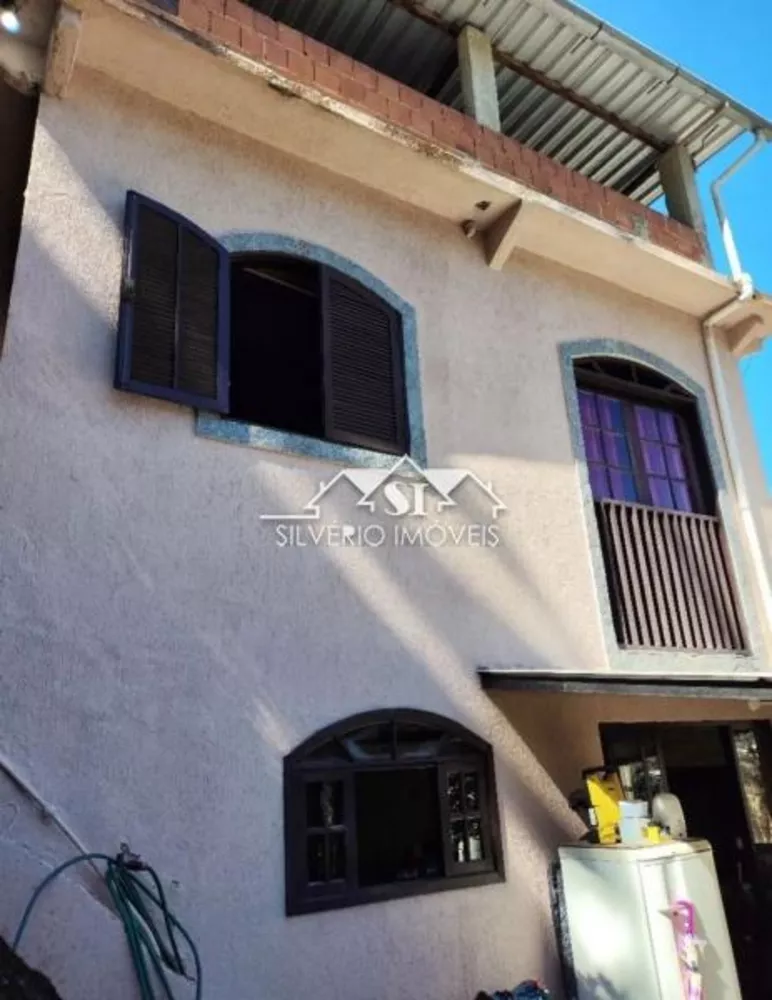 Casa, 4 quartos, 220 m² - Foto 1