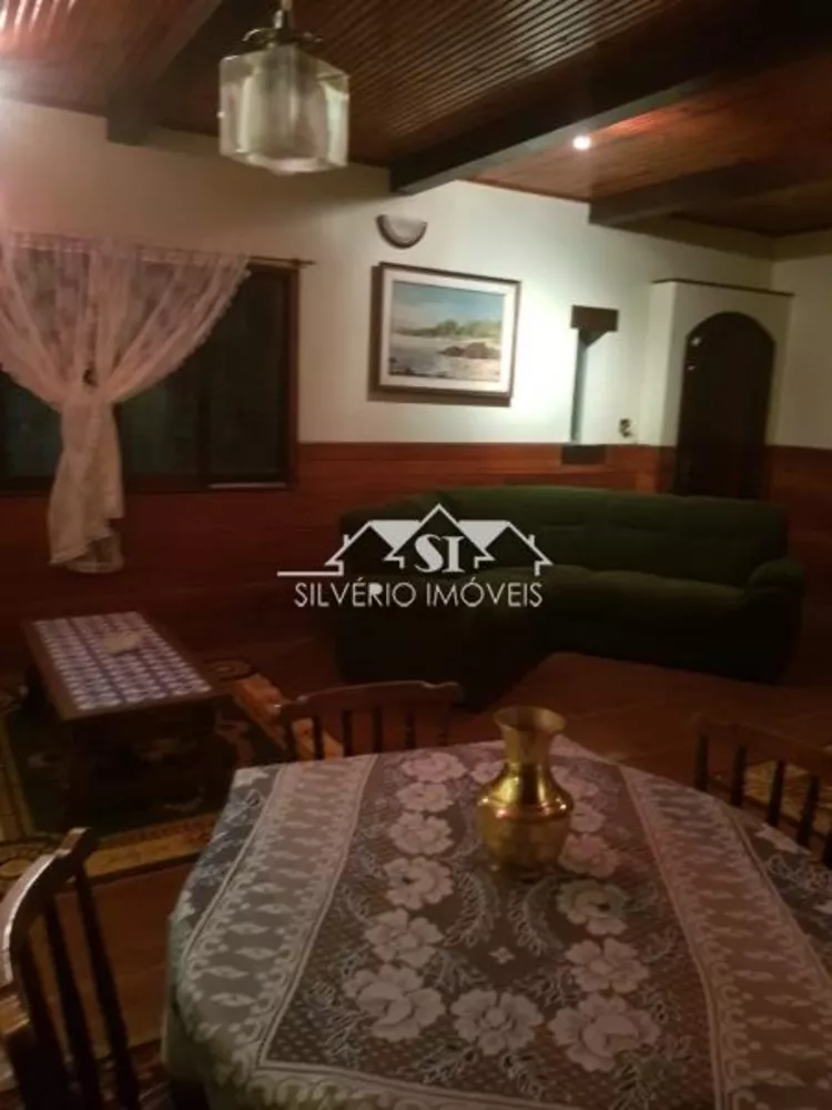 Casa, 4 quartos, 250 m² - Foto 4