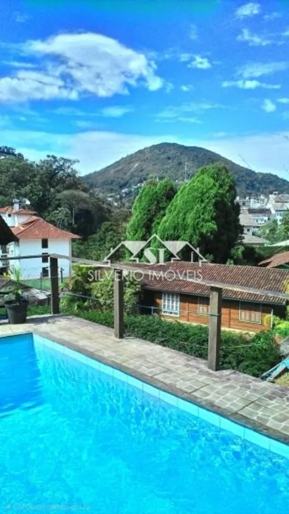Casa, 4 quartos, 297 m² - Foto 1