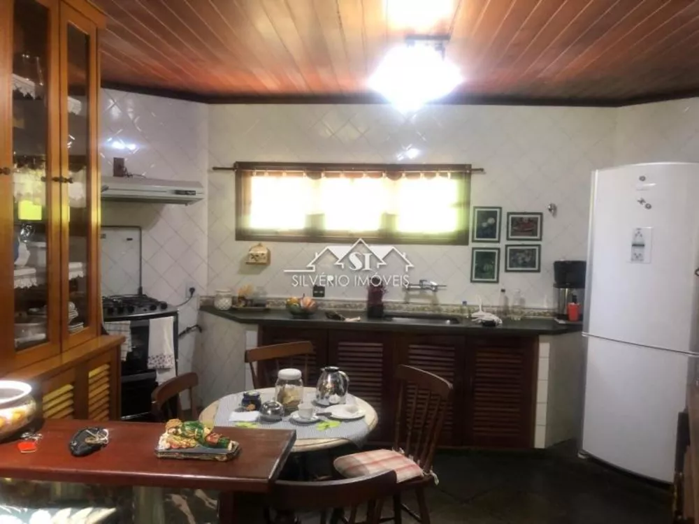 Casa, 3 quartos, 256 m² - Foto 11