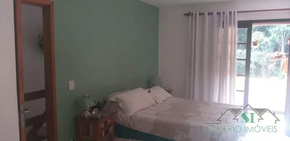 Casa, 4 quartos, 240 m² - Foto 23