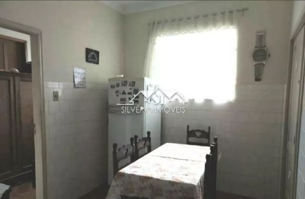 Casa, 4 quartos, 250 m² - Foto 9