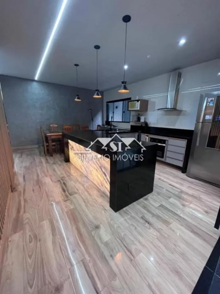 Casa, 3 quartos, 246 m² - Foto 22