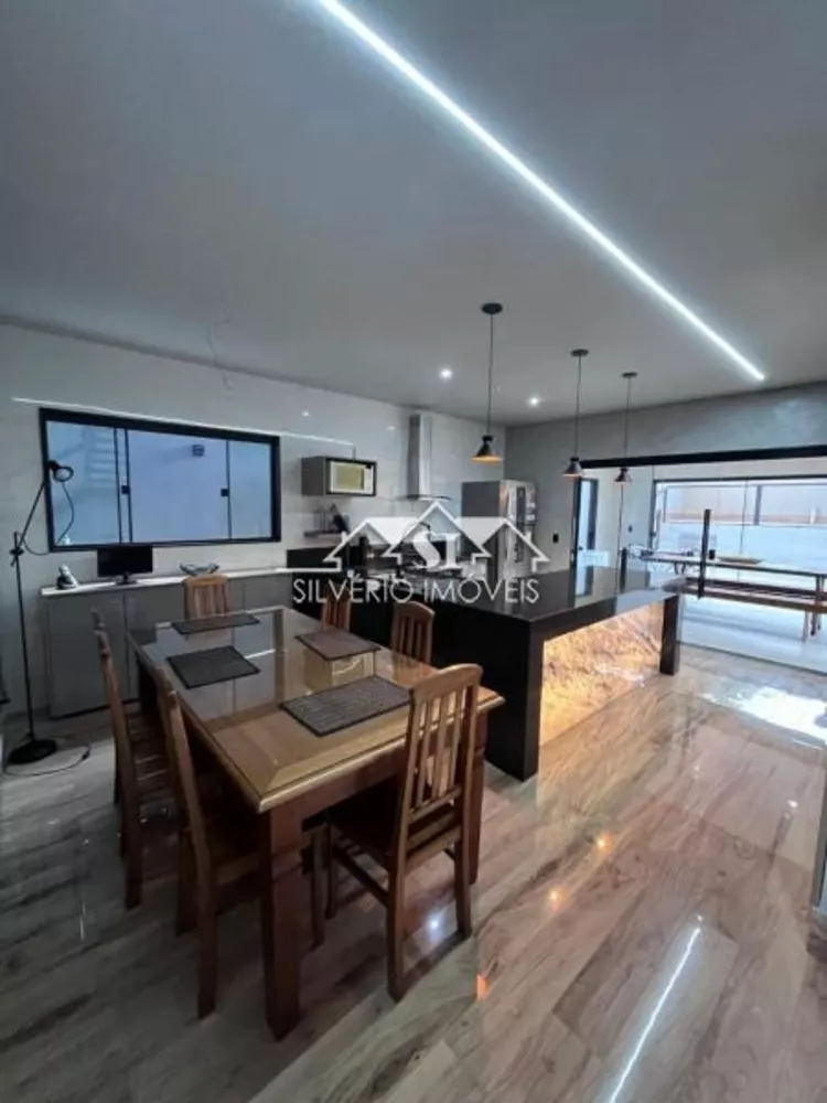 Casa, 3 quartos, 246 m² - Foto 10