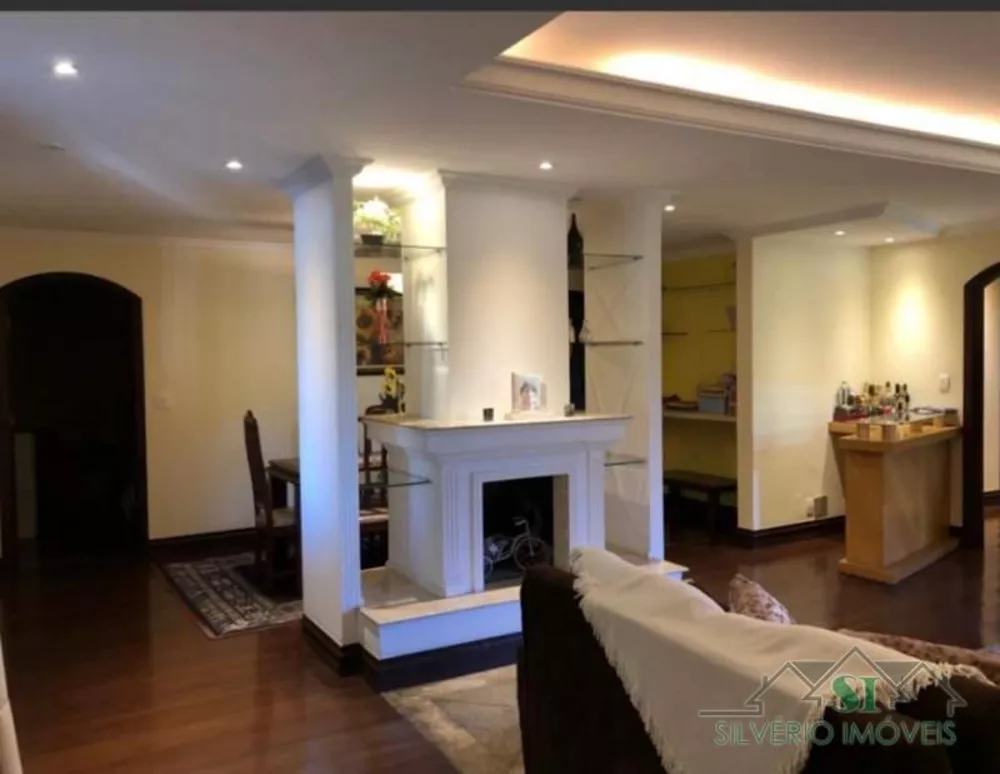 Casa, 4 quartos, 830 m² - Foto 1