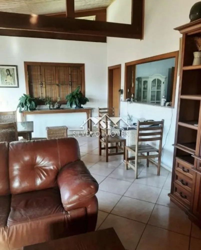 Casa, 4 quartos, 250 m² - Foto 13