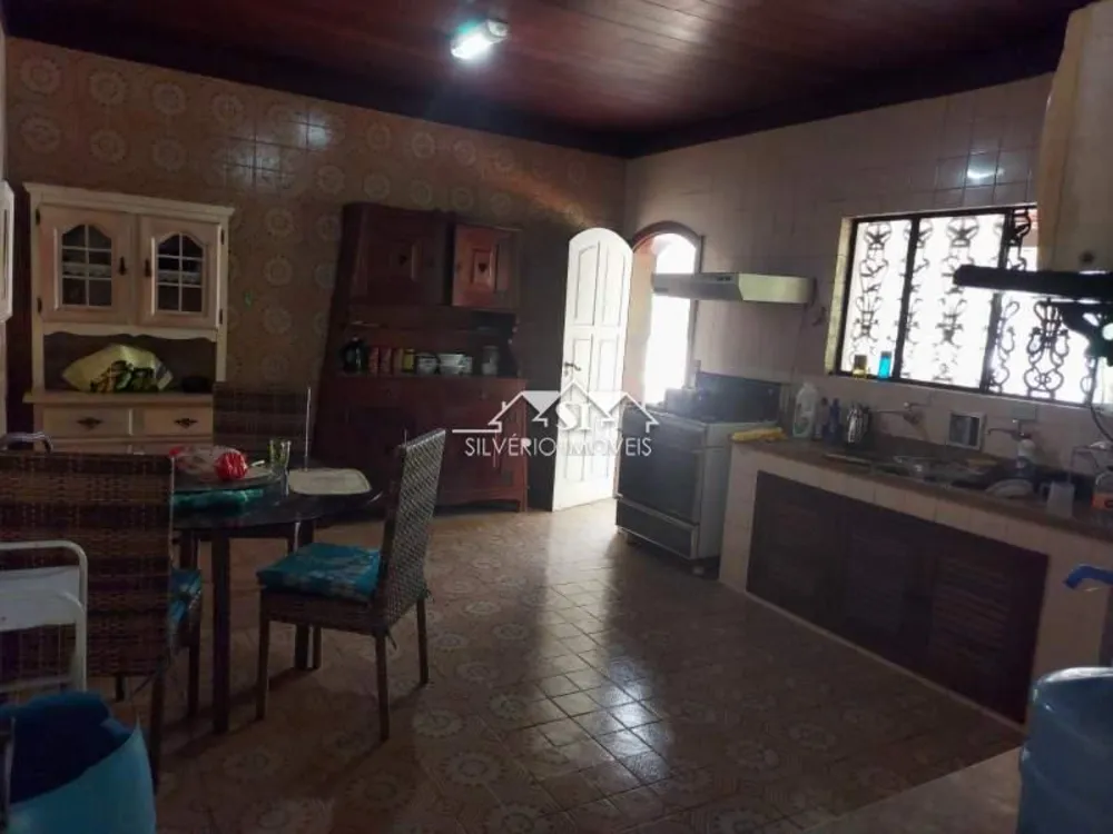 Casa, 4 quartos, 250 m² - Foto 4