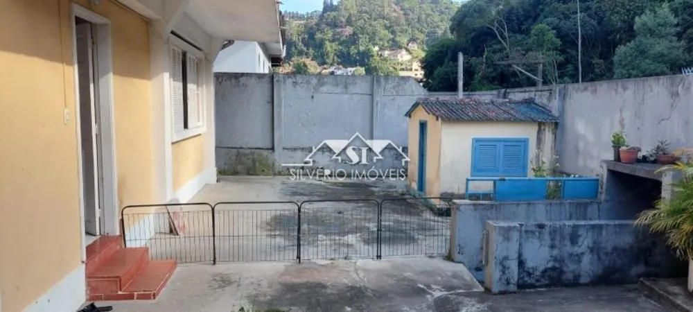 Casa, 6 quartos, 270 m² - Foto 4