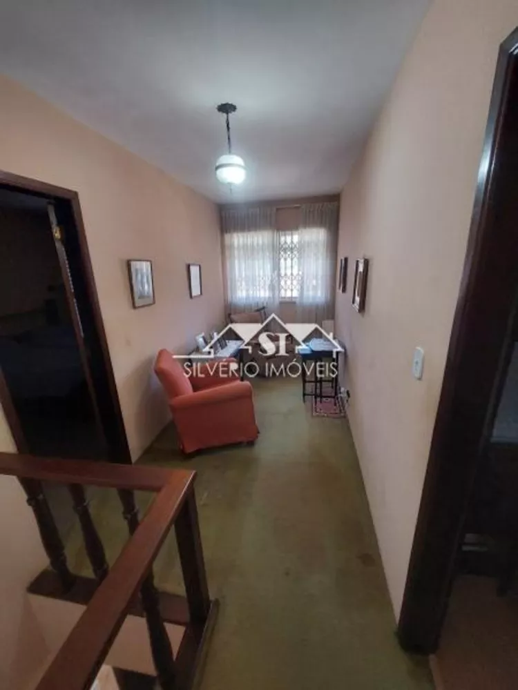 Casa, 4 quartos, 306 m² - Foto 1