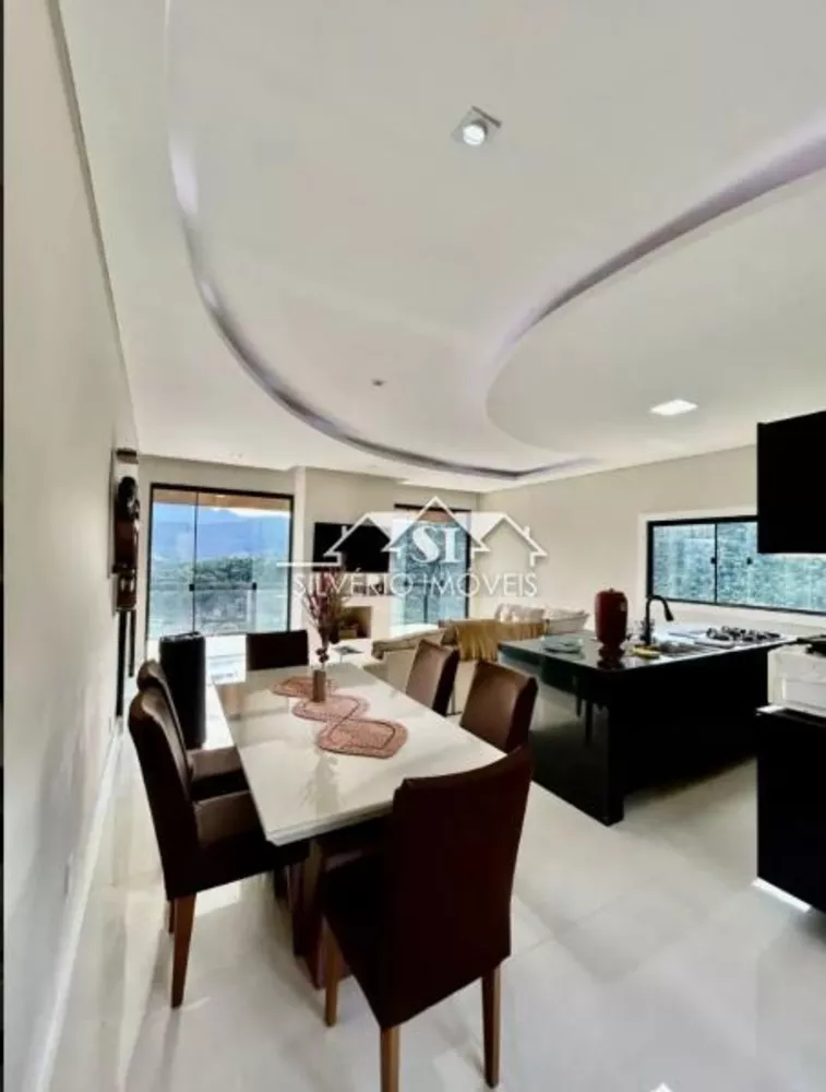 Casa, 3 quartos, 180 m² - Foto 4