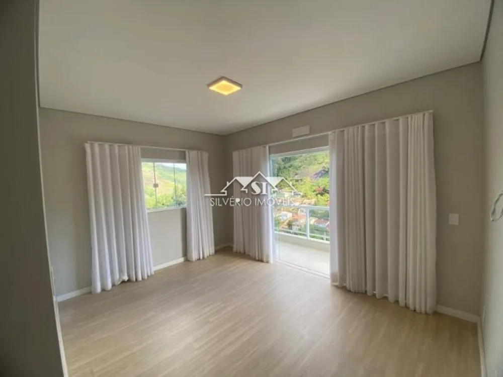 Casa, 4 quartos, 200 m² - Foto 8