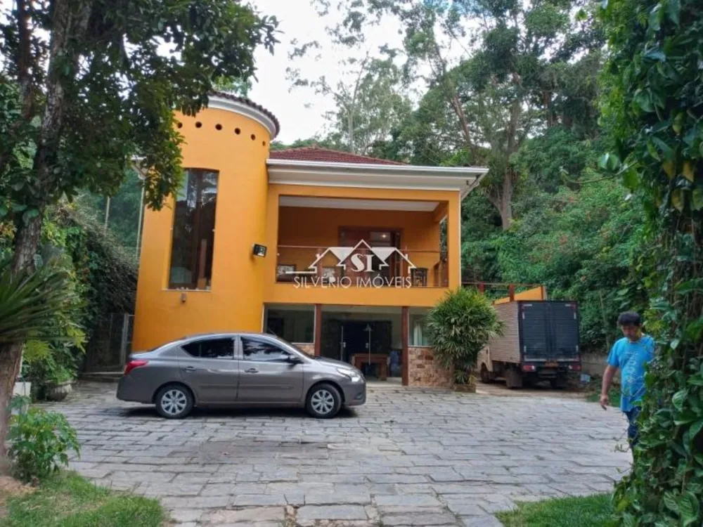 Casa, 3 quartos, 260 m² - Foto 1