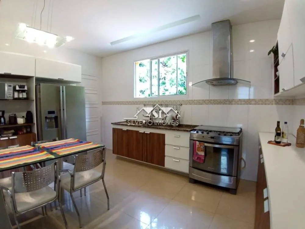 Casa, 3 quartos, 260 m² - Foto 13