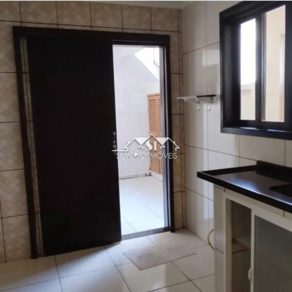 Casa, 3 quartos, 200 m² - Foto 4