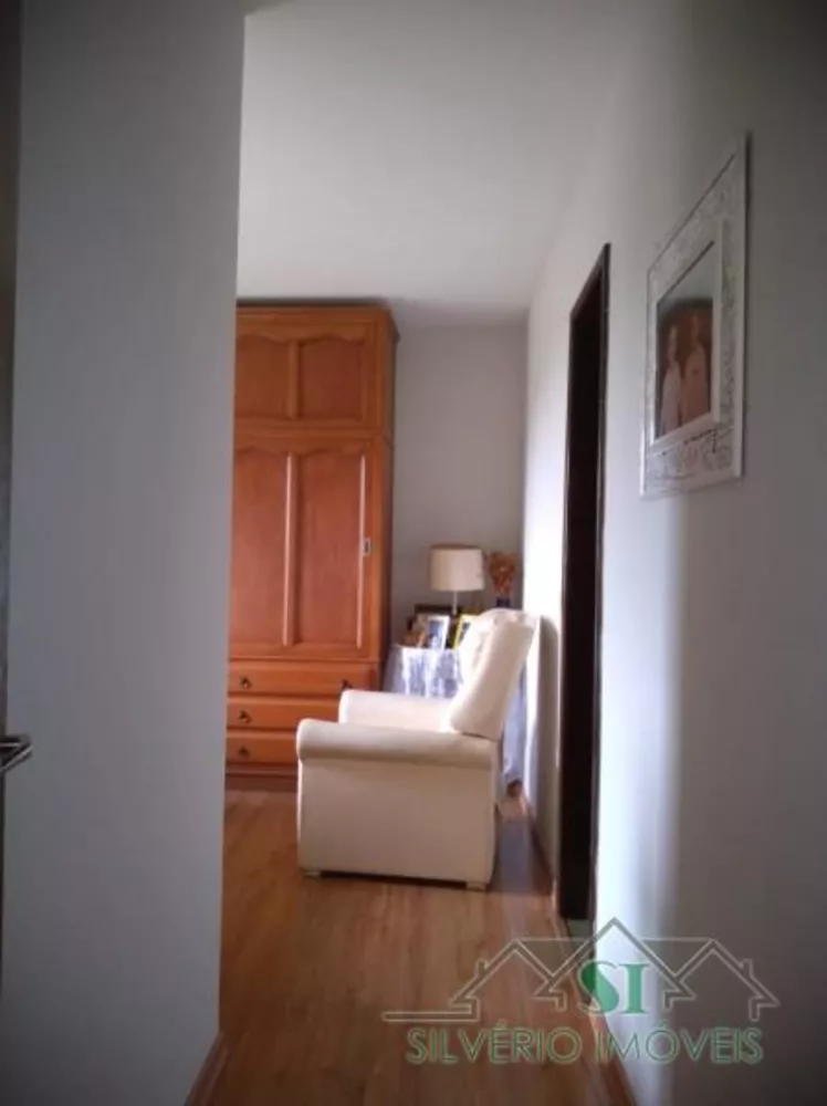 Casa, 5 quartos, 220 m² - Foto 1