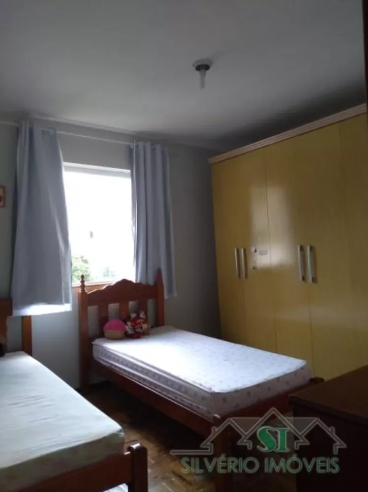 Casa, 5 quartos, 220 m² - Foto 4