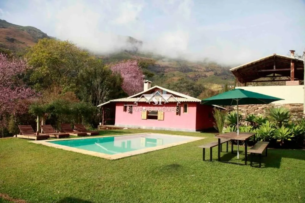 Casa, 2 quartos, 180 m² - Foto 1