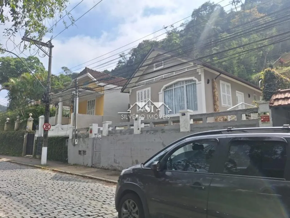Casa, 3 quartos, 198 m² - Foto 1
