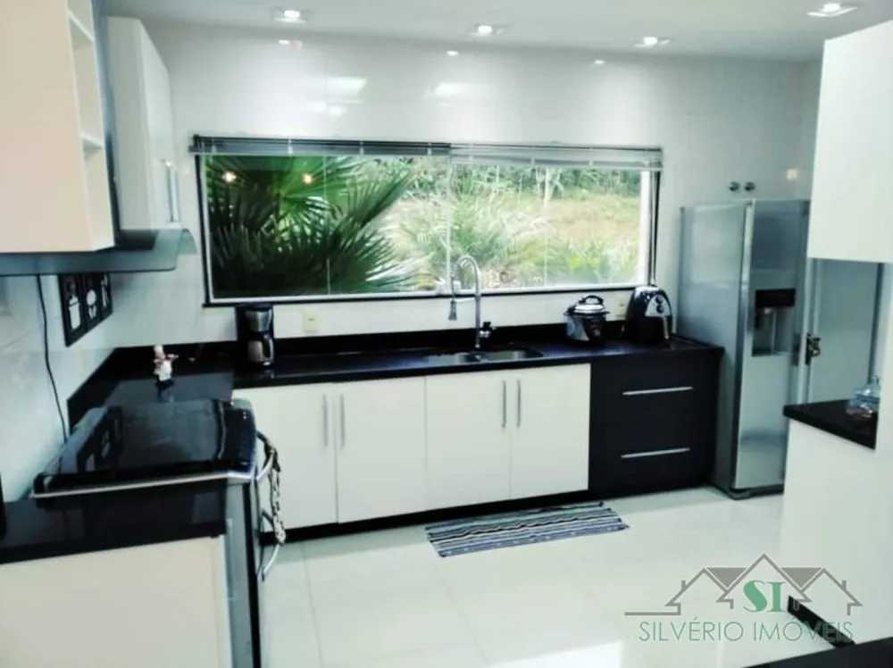 Casa, 4 quartos, 225 m² - Foto 19