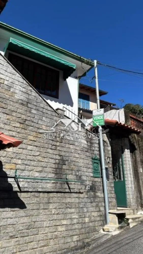 Casa, 3 quartos, 250 m² - Foto 1