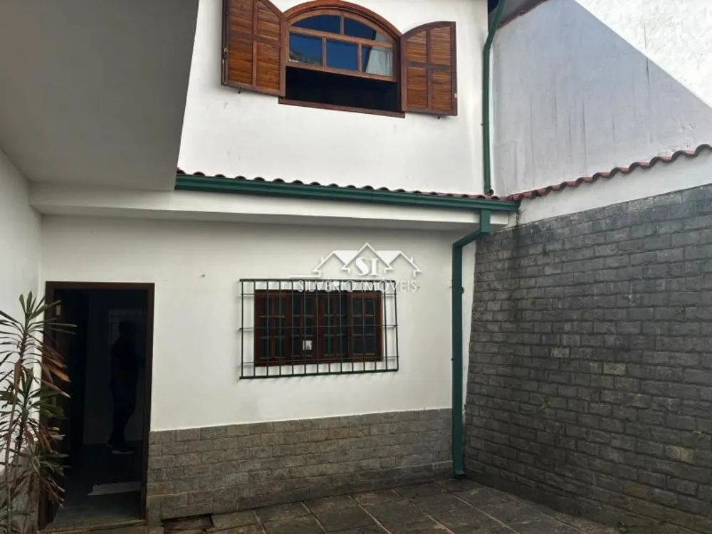 Casa, 3 quartos, 250 m² - Foto 4