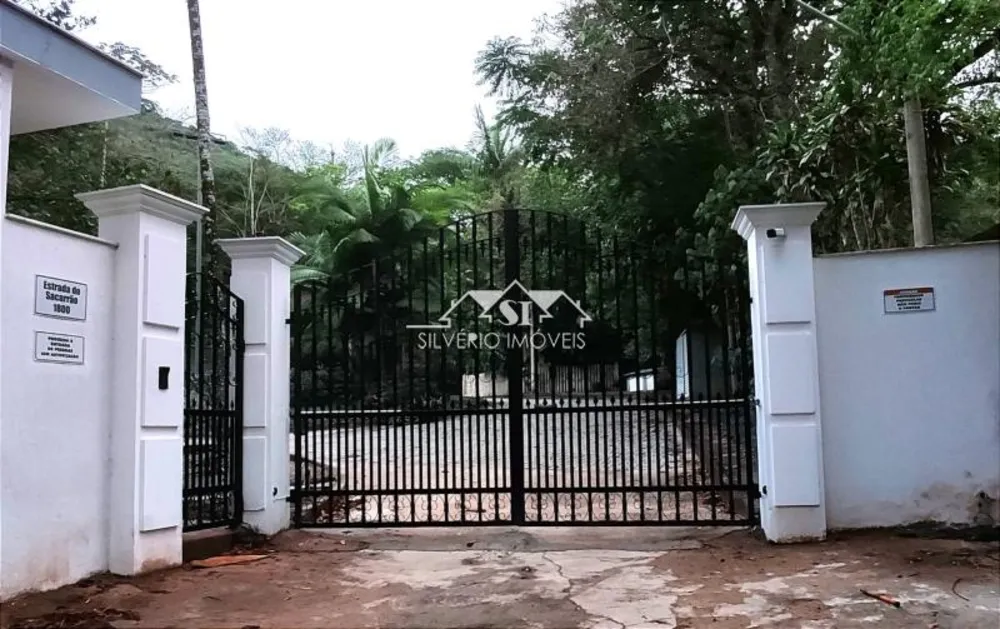 Casa, 6 quartos, 230 m² - Foto 4