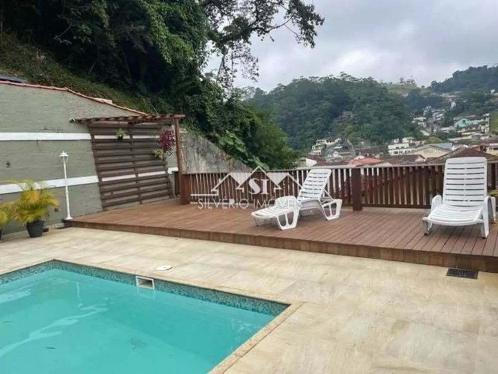 Casa, 5 quartos, 320 m² - Foto 1