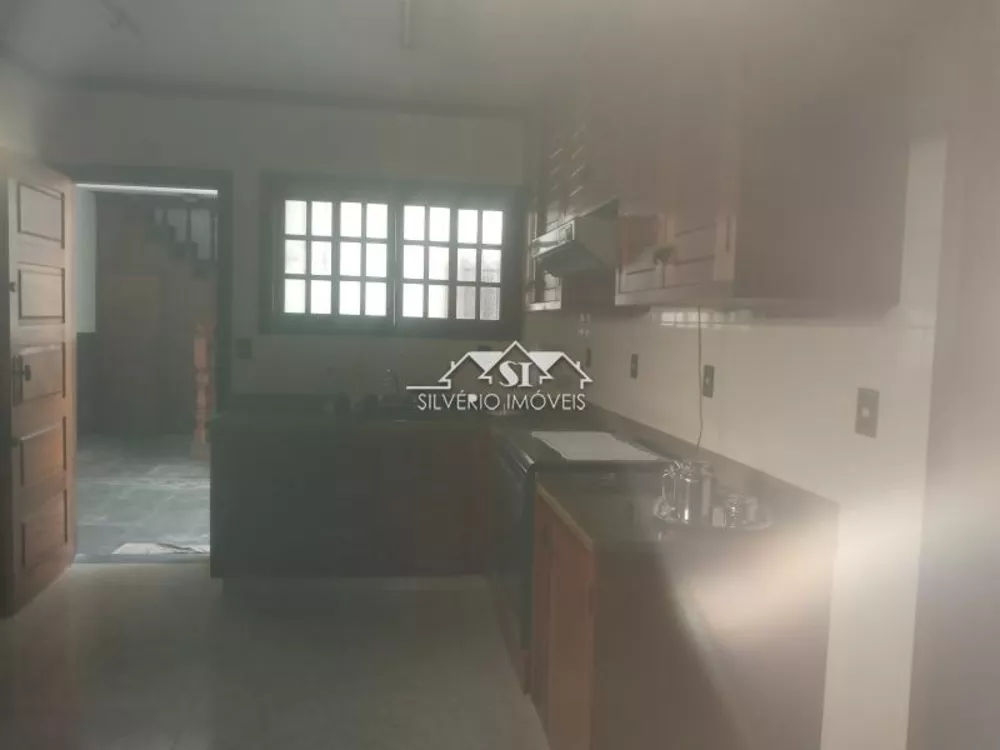 Casa, 4 quartos, 240 m² - Foto 20