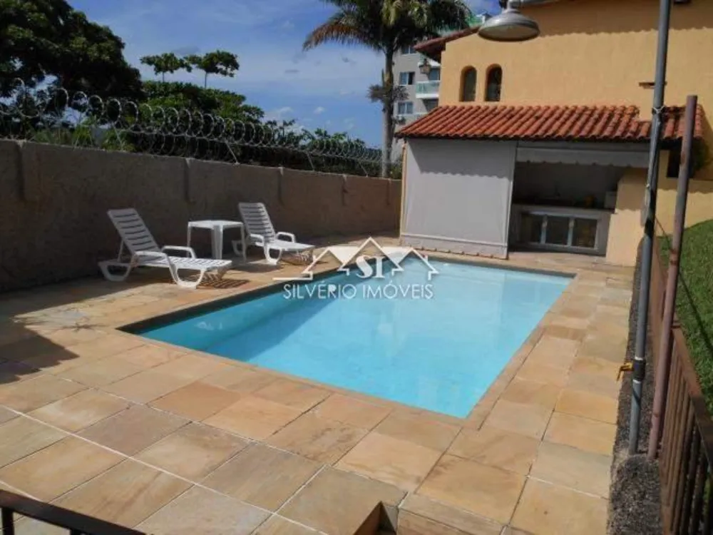 Casa, 4 quartos, 334 m² - Foto 1