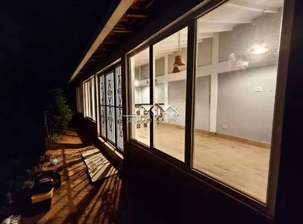 Casa, 4 quartos, 132 m² - Foto 1
