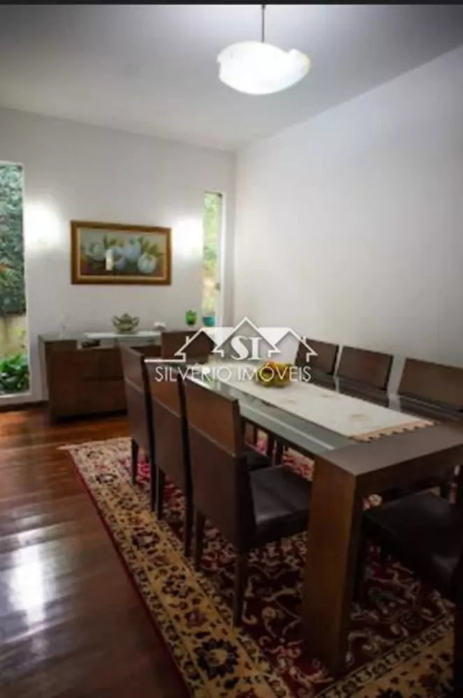 Casa, 4 quartos, 277 m² - Foto 1
