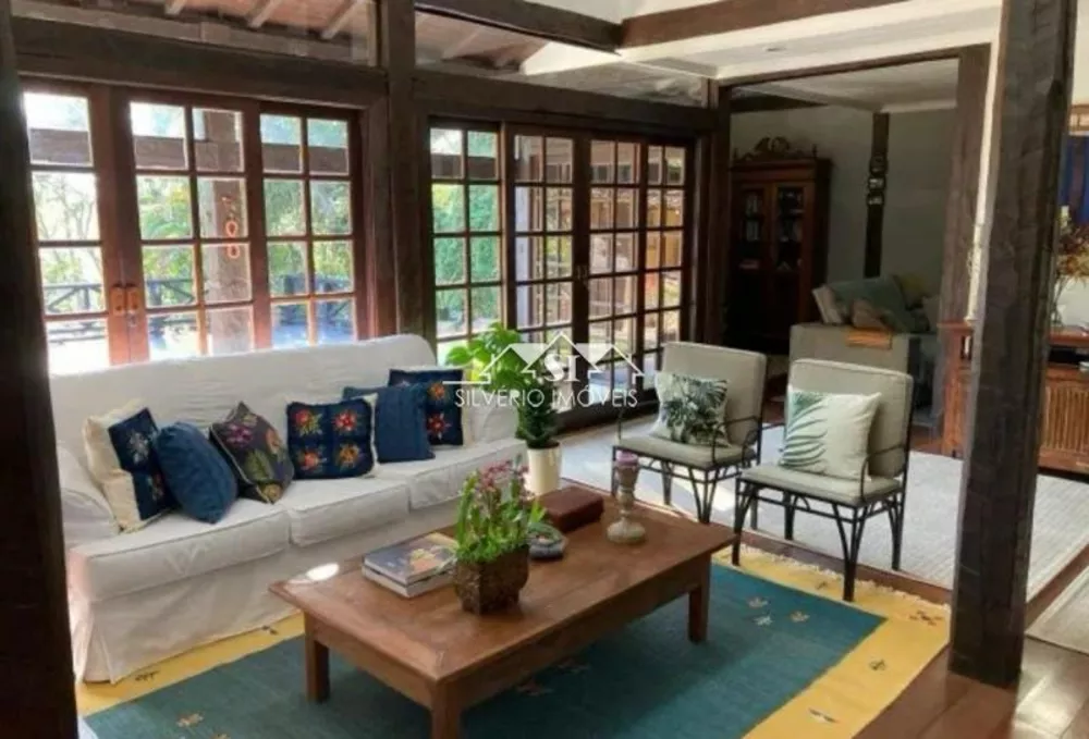 Casa, 4 quartos, 234 m² - Foto 1