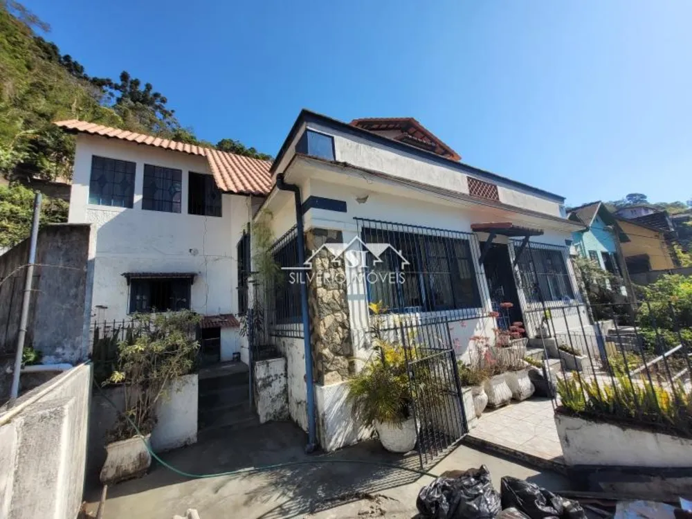 Casa, 6 quartos, 308 m² - Foto 1