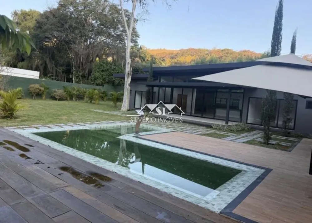 Casa, 4 quartos, 260 m² - Foto 1