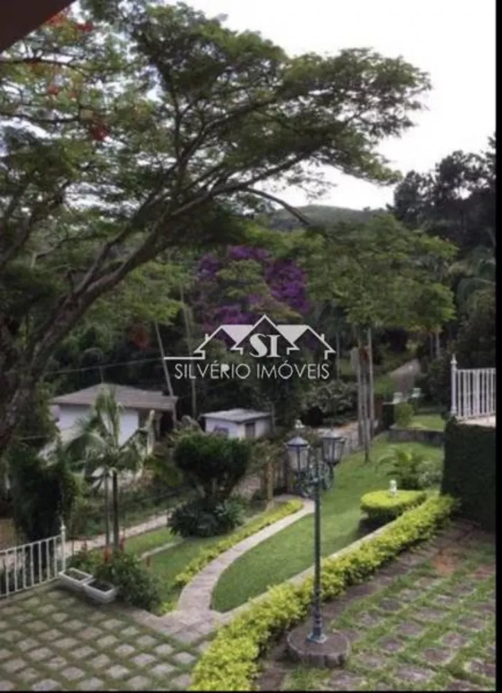 Casa, 4 quartos, 300 m² - Foto 1