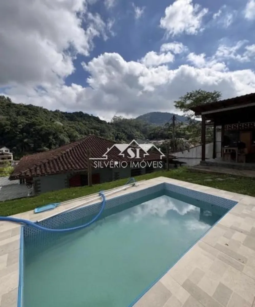 Casa, 3 quartos, 129 m² - Foto 1