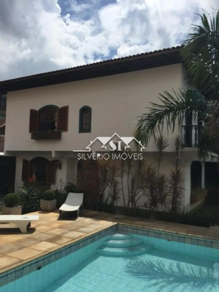 Casa, 3 quartos, 197 m² - Foto 2