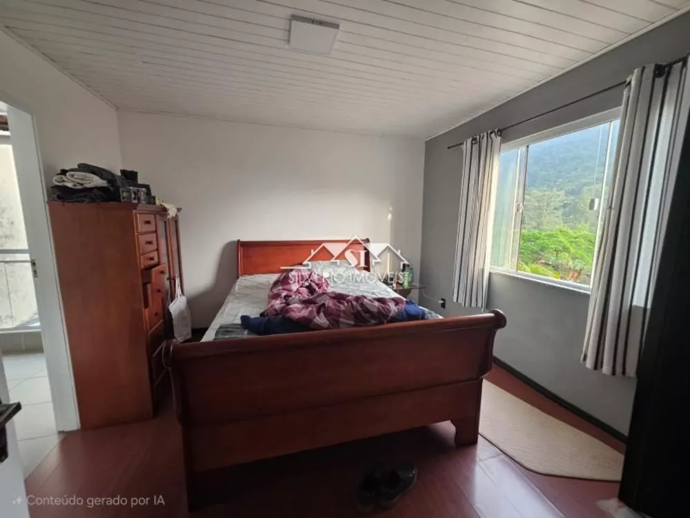 Casa, 6 quartos, 200 m² - Foto 19