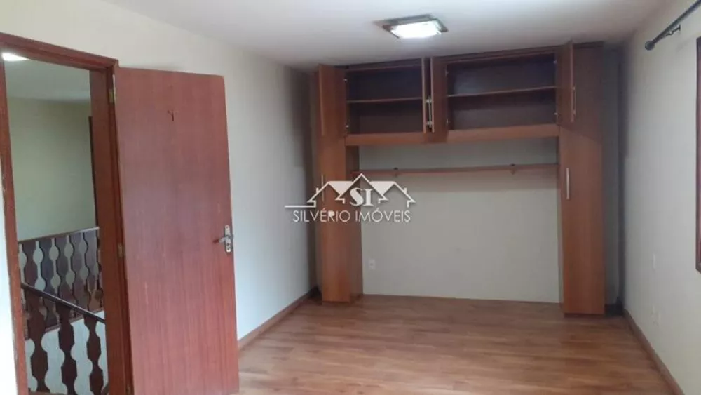 Casa, 4 quartos, 310 m² - Foto 1