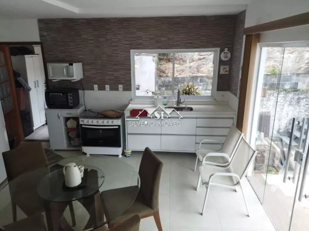 Casa, 3 quartos, 240 m² - Foto 33
