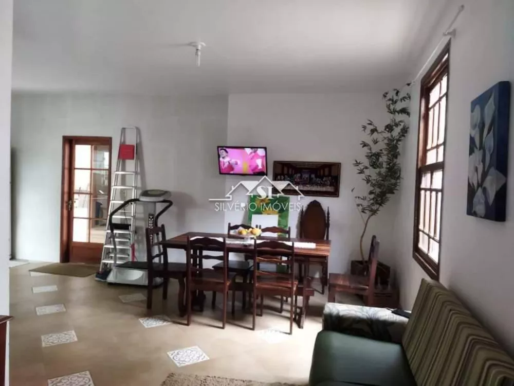 Casa, 3 quartos, 240 m² - Foto 9