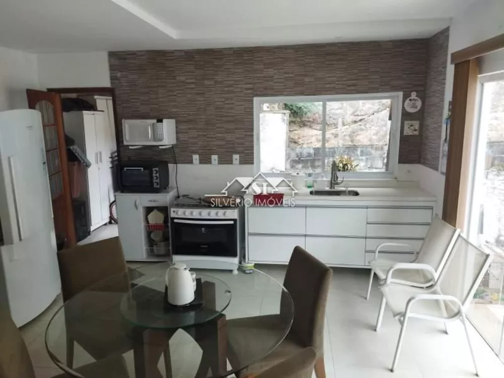 Casa, 3 quartos, 240 m² - Foto 21