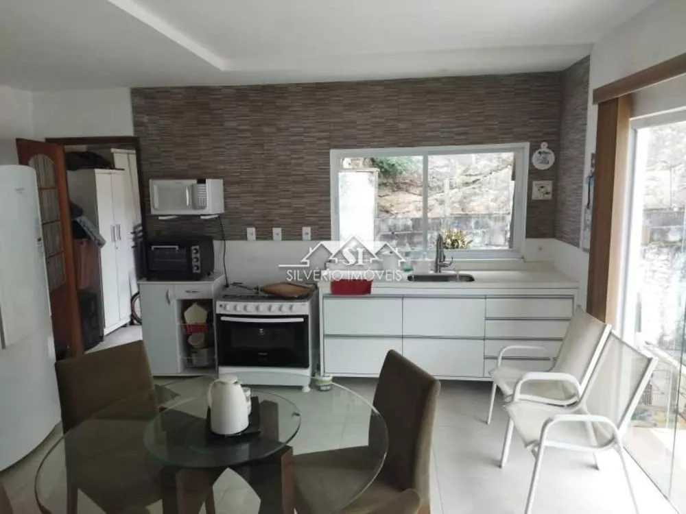 Casa, 3 quartos, 240 m² - Foto 8