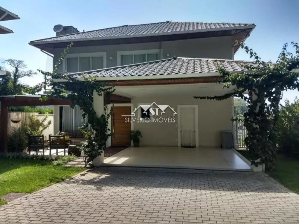 Casa, 3 quartos, 230 m² - Foto 1