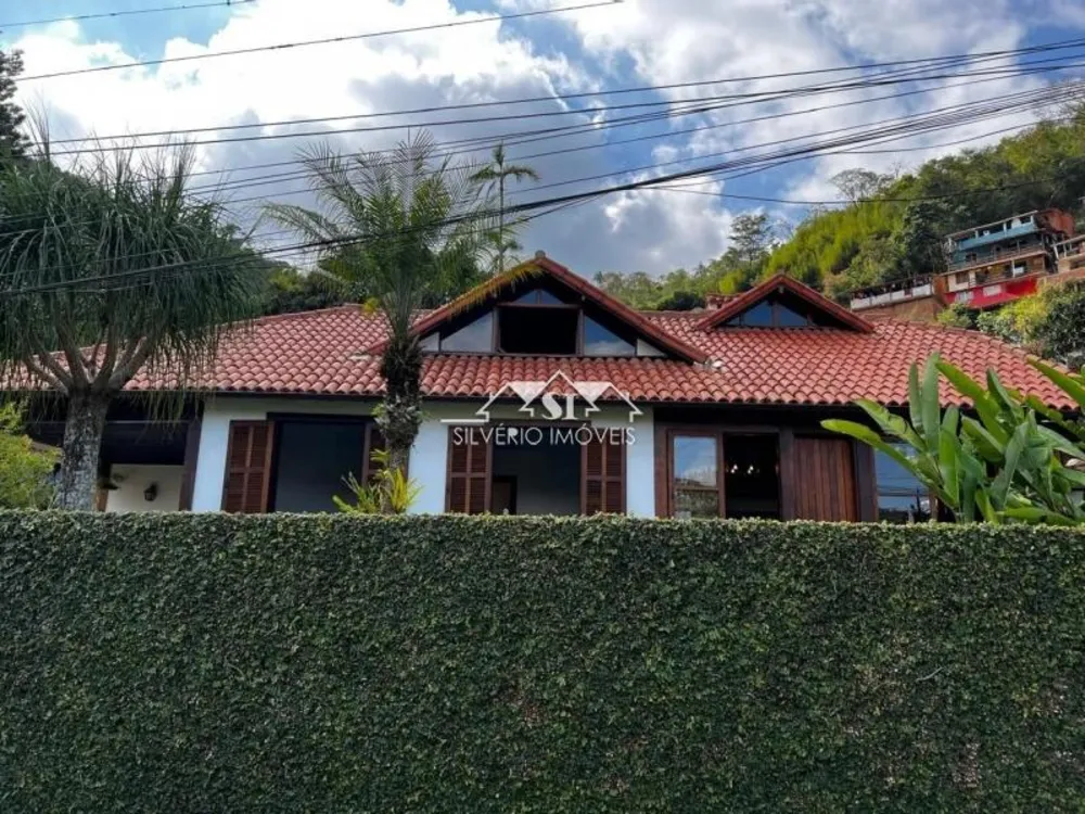 Casa, 3 quartos, 302 m² - Foto 2