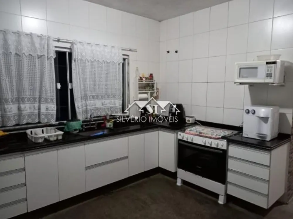 Casa, 4 quartos, 215 m² - Foto 13