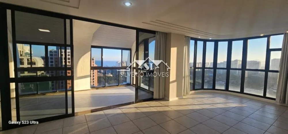 Apartamento, 3 quartos, 200 m² - Foto 1