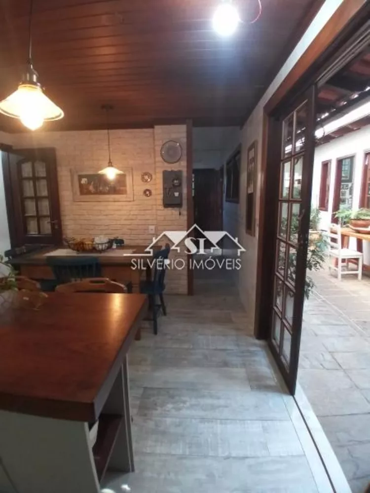 Casa, 3 quartos, 190 m² - Foto 35