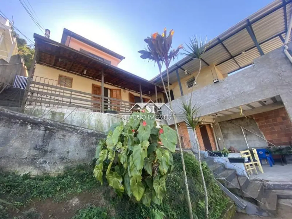 Casa, 4 quartos, 200 m² - Foto 1